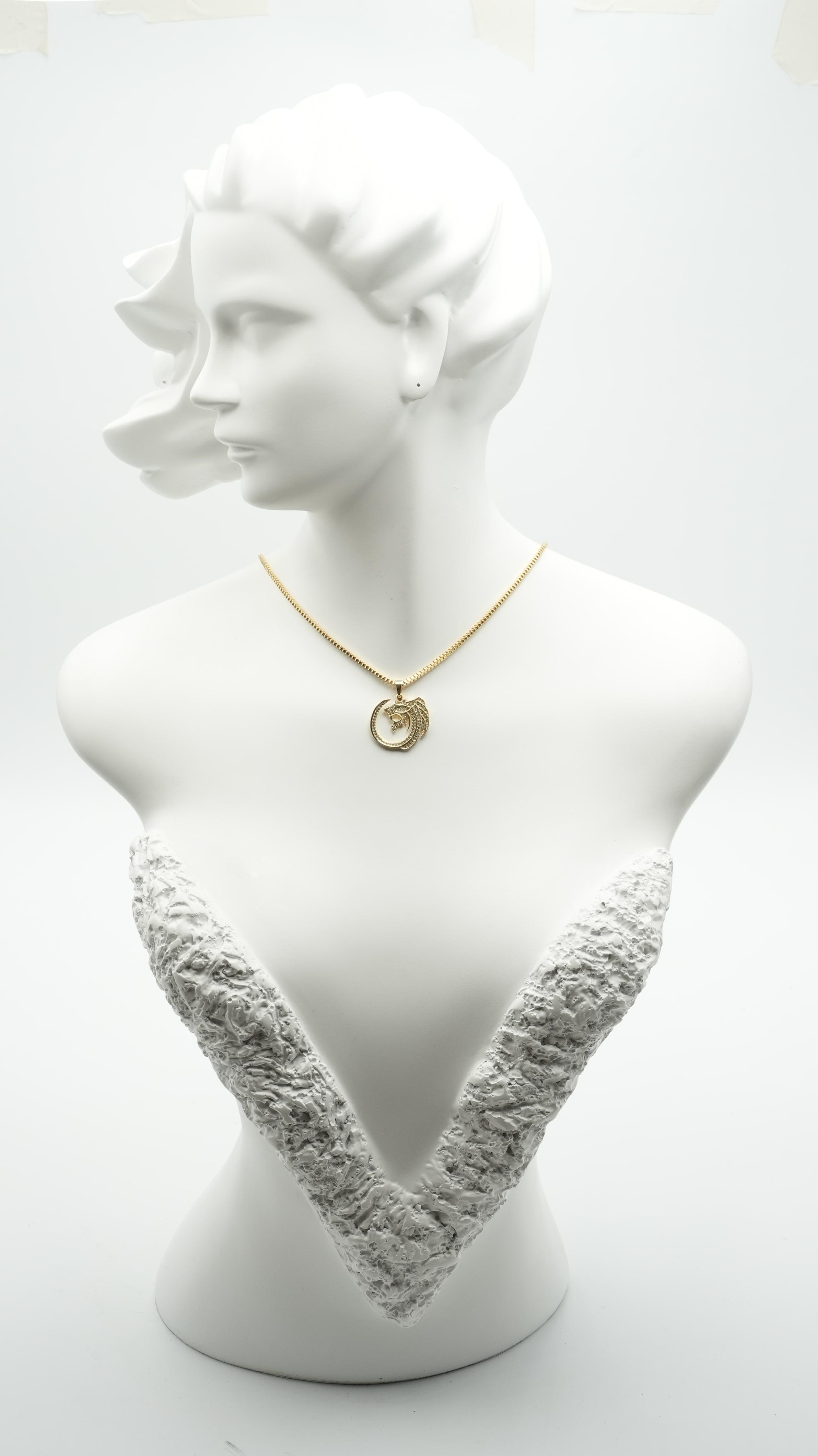 Aslan Kafası Uçlu Kolye